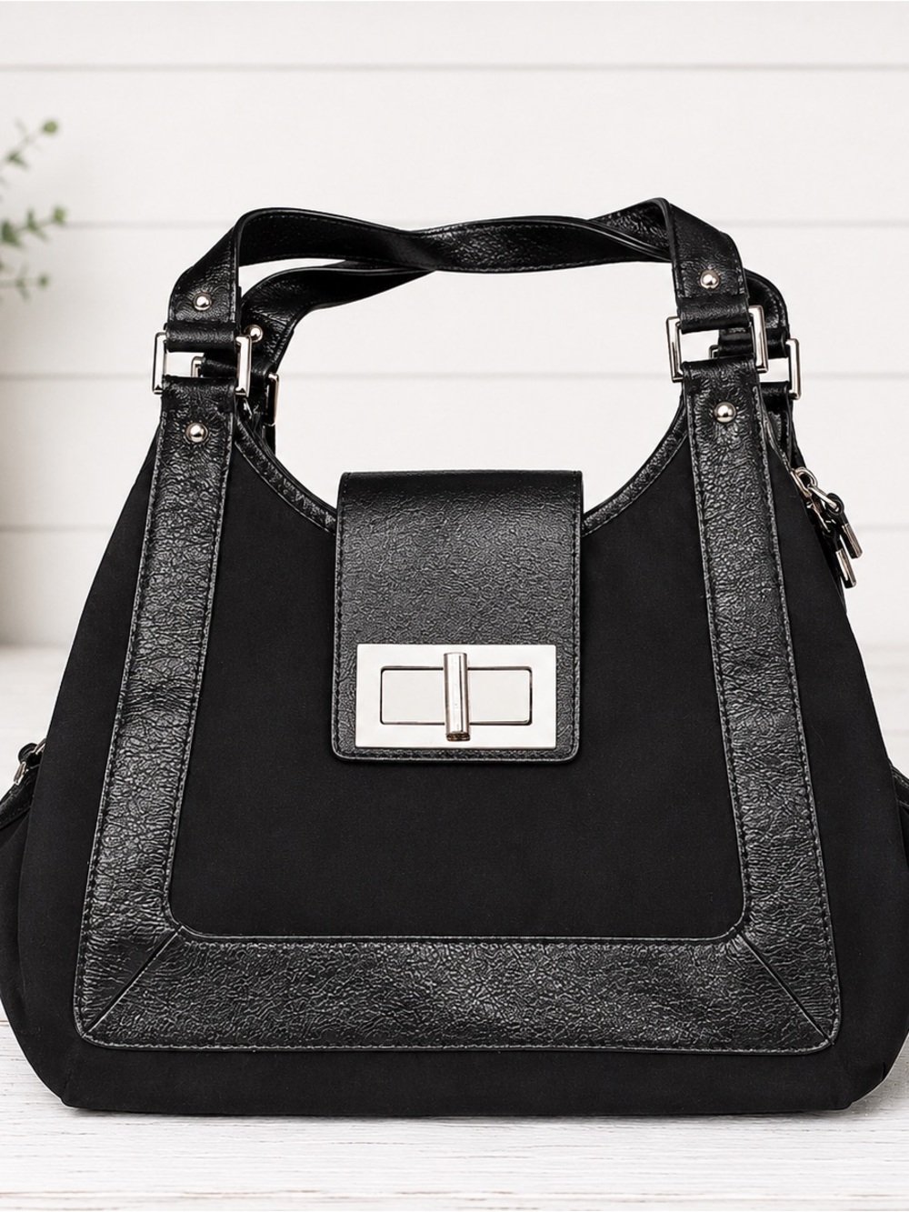 Banana Republic Classic Black Women's Tote Bag - Sleek Structured Shoulder Bag